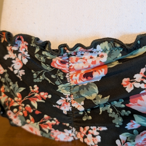 Mossimo Green Pink Floral Ruffle Bikini Top & Bottom - Picture 9 of 16